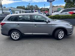 2021 Mitsubishi Outlander ES