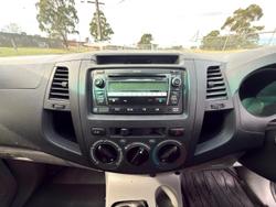 2010 Toyota Hilux SR KUN26R MY10 4X4 Glacier White