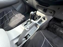 2010 Toyota Hilux SR KUN26R MY10 4X4 Glacier White