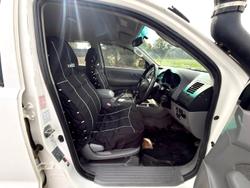 2010 Toyota Hilux SR KUN26R MY10 4X4 Glacier White