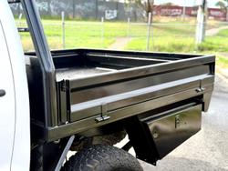 2010 Toyota Hilux SR KUN26R MY10 4X4 Glacier White