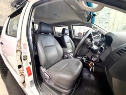 2011 Toyota Hilux Workmate KUN26R MY12 4X4 Glacier White
