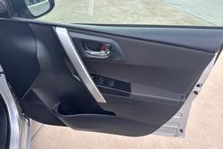 2014 Toyota Corolla RZ ZRE182R Silver Pearl