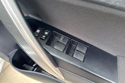 2014 Toyota Corolla RZ ZRE182R Silver Pearl