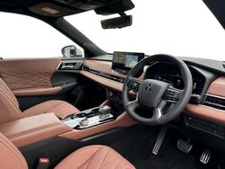 2025 Mitsubishi Outlander Exceed Tourer