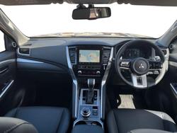 Mitsubishi Pajero Sport Exceed