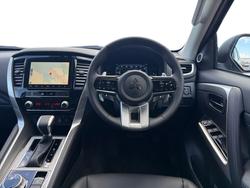 2000 Mitsubishi Pajero Sport