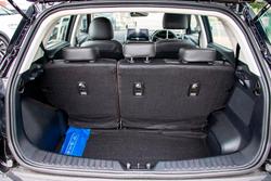 2025 Mahindra XUV3XO AX5L Stealth Black