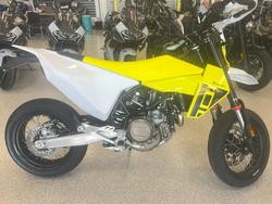 Husqvarna 701 Supermoto