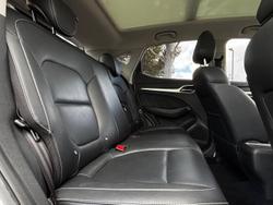 2021 MG ZS Essence AZS1 MY21 Dover White