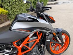 2022 Ktm 390 DUKE Orange