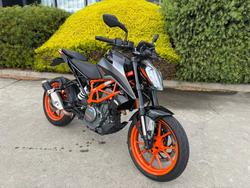 2022 Ktm 390 DUKE Orange