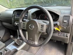 2012 Nissan Navara ST