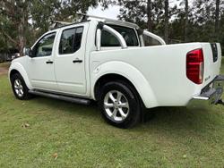 2012 Nissan Navara ST