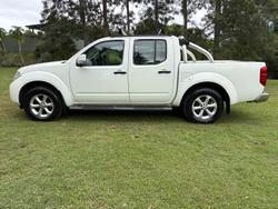 2012 Nissan Navara ST