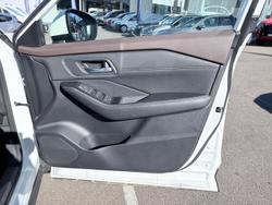2025 Nissan X-TRAIL Ti