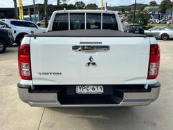 2024 Mitsubishi Triton GLX
