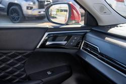 2022 Mitsubishi Outlander Exceed