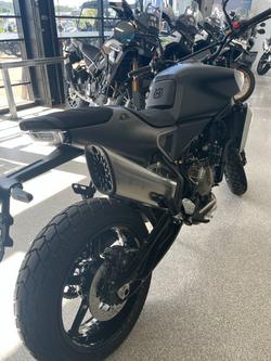 2024 HUSQVARNA 2024 HUSQVARNA 800CC SVARTPILEN 801 GREY