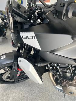 2024 HUSQVARNA 2024 HUSQVARNA 800CC SVARTPILEN 801 GREY