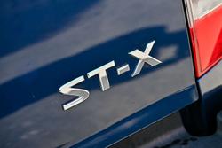 2019 Nissan Navara ST-X