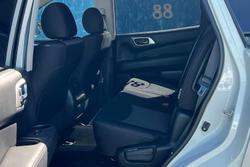 2019 Nissan Pathfinder ST