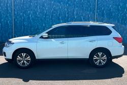 2019 Nissan Pathfinder ST