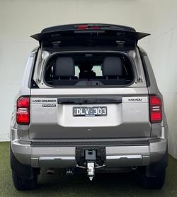 2024 Toyota Landcruiser Prado Kakadu