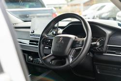 2024 Mitsubishi Outlander LS