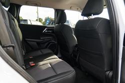 2024 Mitsubishi Outlander LS