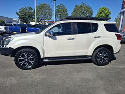 2020 Isuzu MU-X LS-T