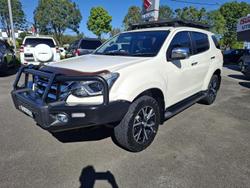 2020 Isuzu MU-X LS-T