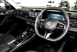 2025 MG HS Hybrid+ Essence