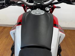 2022 Moto Guzzi V85 TT RED