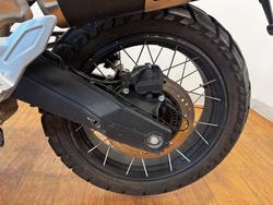 2022 Moto Guzzi V85 TT RED