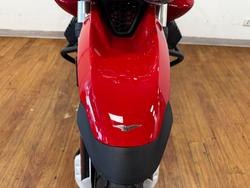 2022 Moto Guzzi V85 TT RED