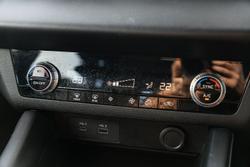 2024 Mitsubishi Outlander ES