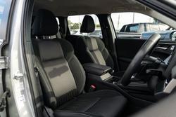 2024 Mitsubishi Outlander ES