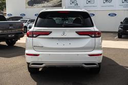2024 Mitsubishi Outlander LS