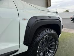 2025 Mitsubishi Triton GLX
