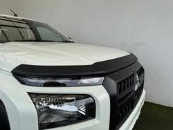 2025 Mitsubishi Triton GLX