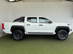 2025 Mitsubishi Triton GLX