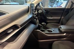 2021 Toyota Kluger GX