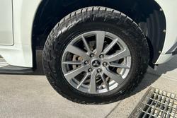 2019 Mitsubishi Pajero Sport GLX