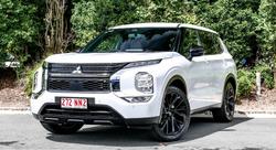 2023 Mitsubishi Outlander LS Black Edition