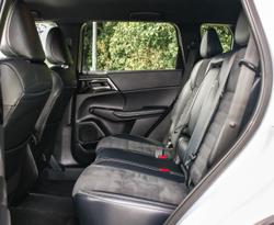 2023 Mitsubishi Outlander LS Black Edition