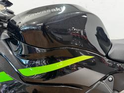 2026 Kawasaki NINJA ZX-6R (636) KRT EDITION Black