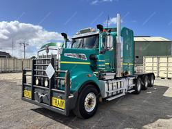 2015 Kenworth T909 Green