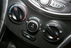 2016 Hyundai Accent Active