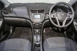 2016 Hyundai Accent Active